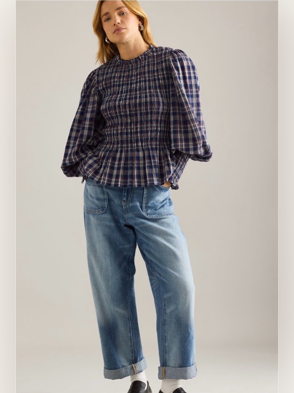 Pilcro Jenna Mid-Rise Relaxed Jeans